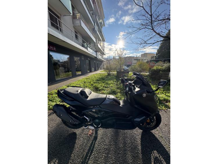 YAMAHA XP T-MAX 560 TECH MAX