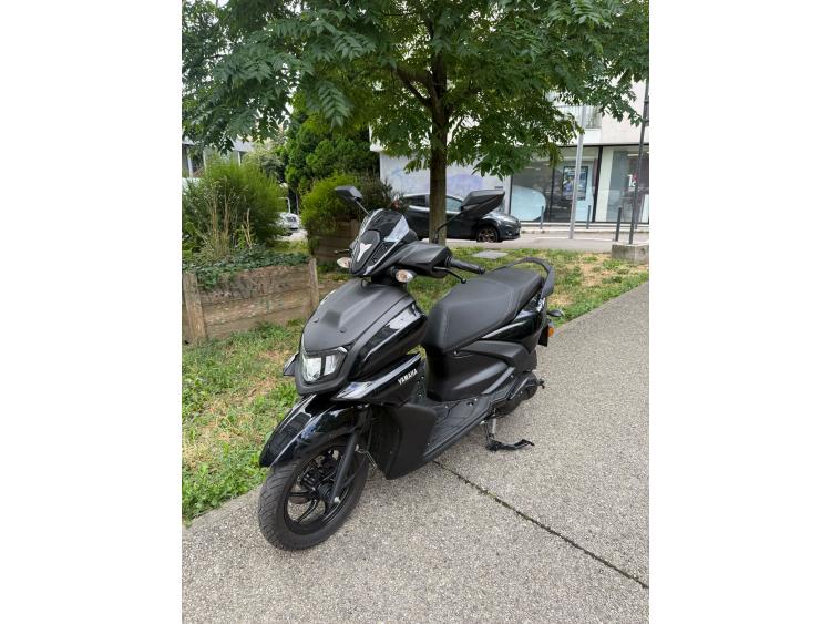 YAMAHA RayZR 125