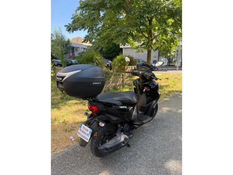 YAMAHA RayZR 125