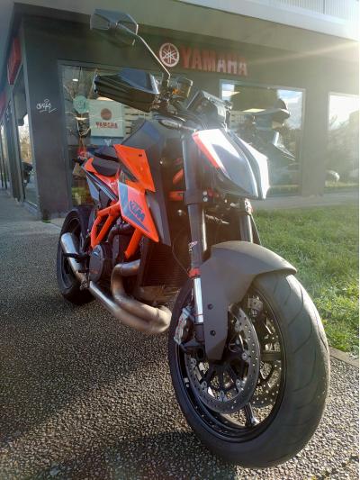 KTM 1290 SUPER DUKE R