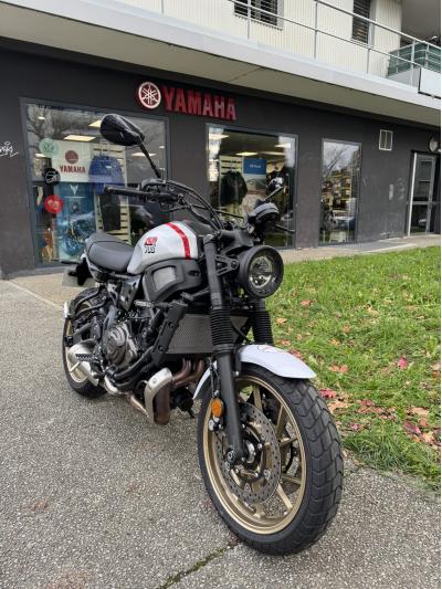 YAMAHA XSR 700 XTRIBUTE