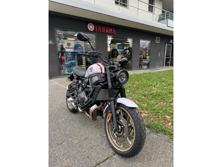 YAMAHA XSR 700 XTRIBUTE