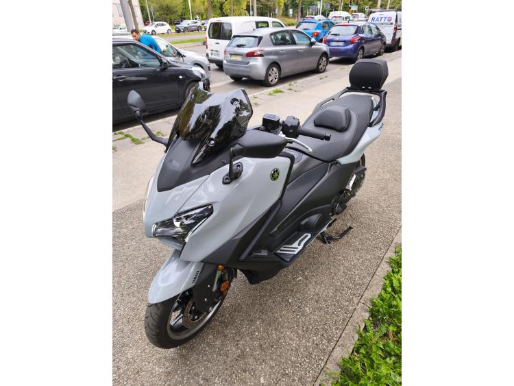 YAMAHA XP T-MAX 560 TECH MAX