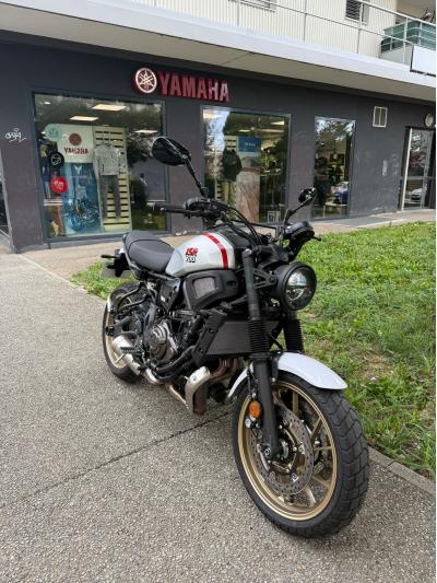 YAMAHA XSR 700 XTRIBUTE