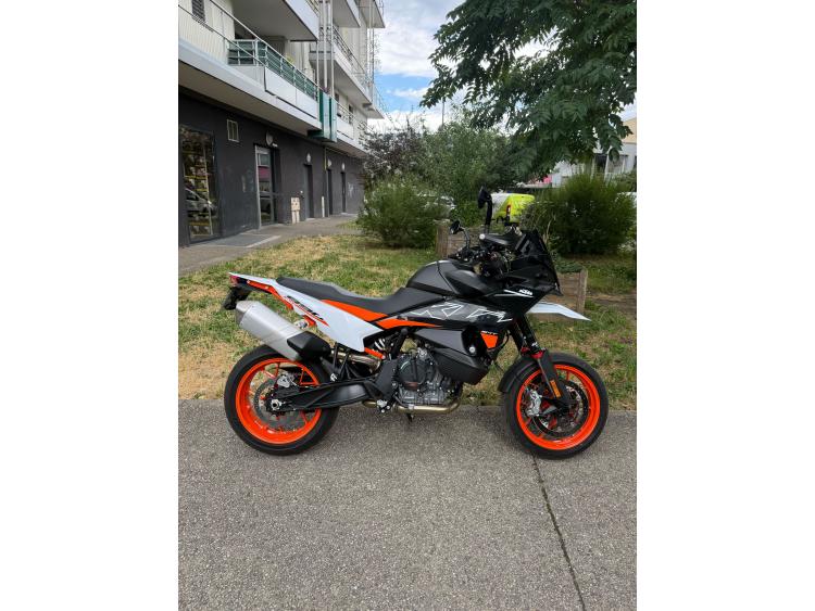 KTM 890 SMT