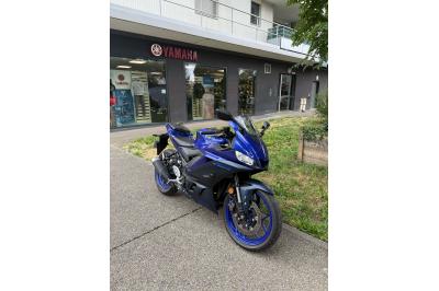 YAMAHA YZF-R3