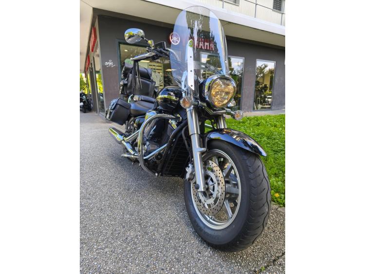 YAMAHA XVS 1300