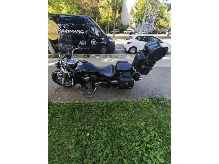 YAMAHA XVS 1300