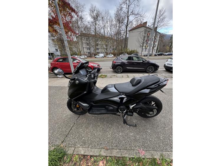 YAMAHA XP T-MAX 560 TECH MAX