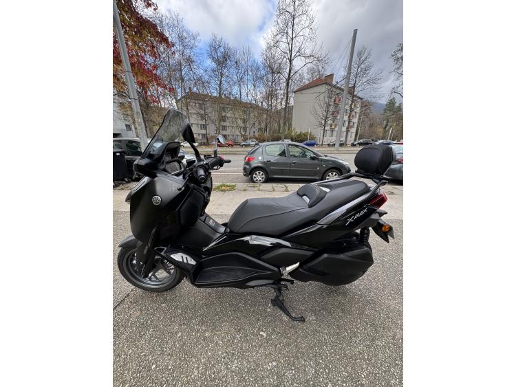 YAMAHA XMAX 300 Tech Max