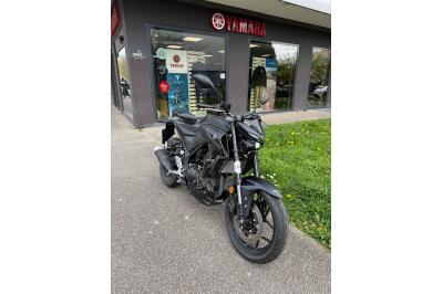 YAMAHA MT-03